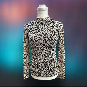 Adrianna Papell sz MD Leopard print mesh fully lined torso sheer long sleeves